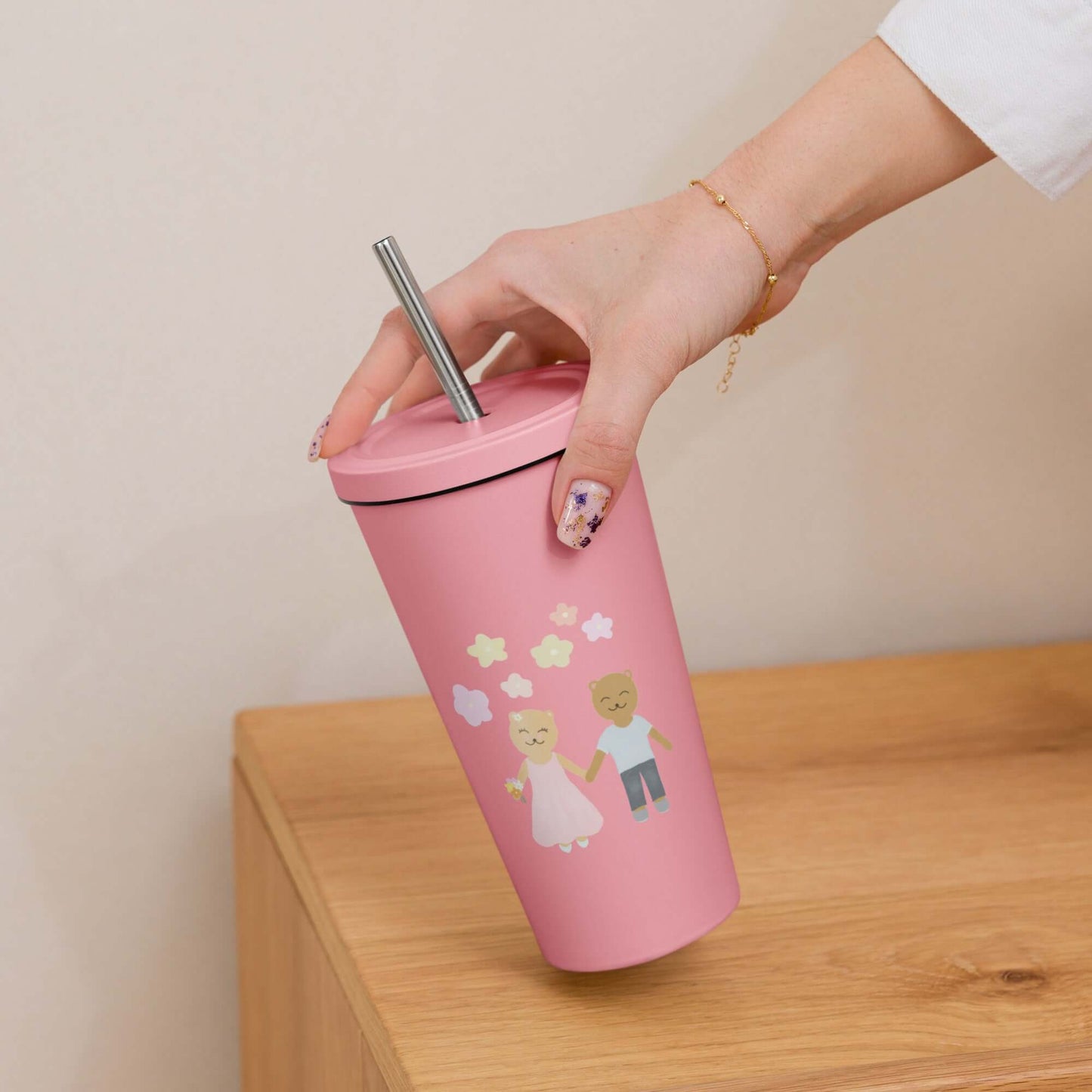 Insulated tumbler with a straw